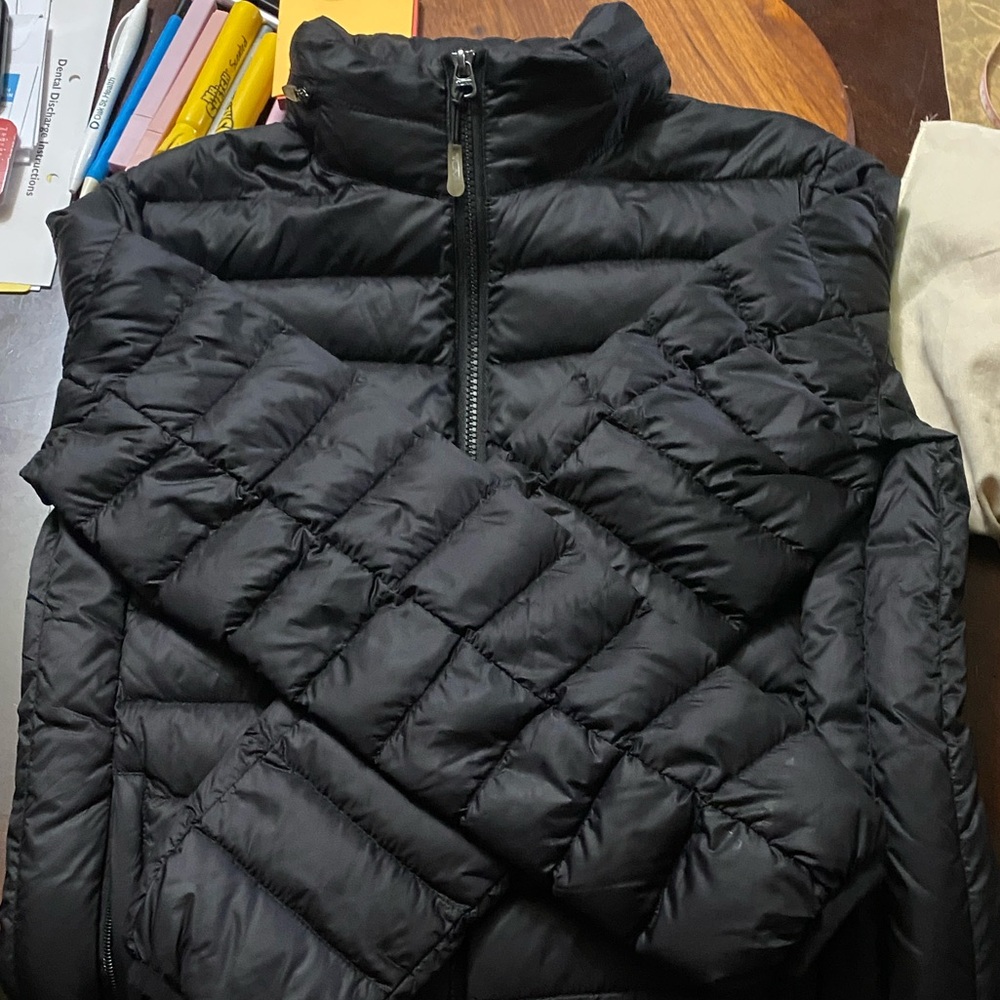 Tumi Pax Women's Clairmont Packable Travel Down Puffer Jacket Small